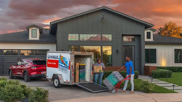 How to Move Into a New Rental House on a Budget