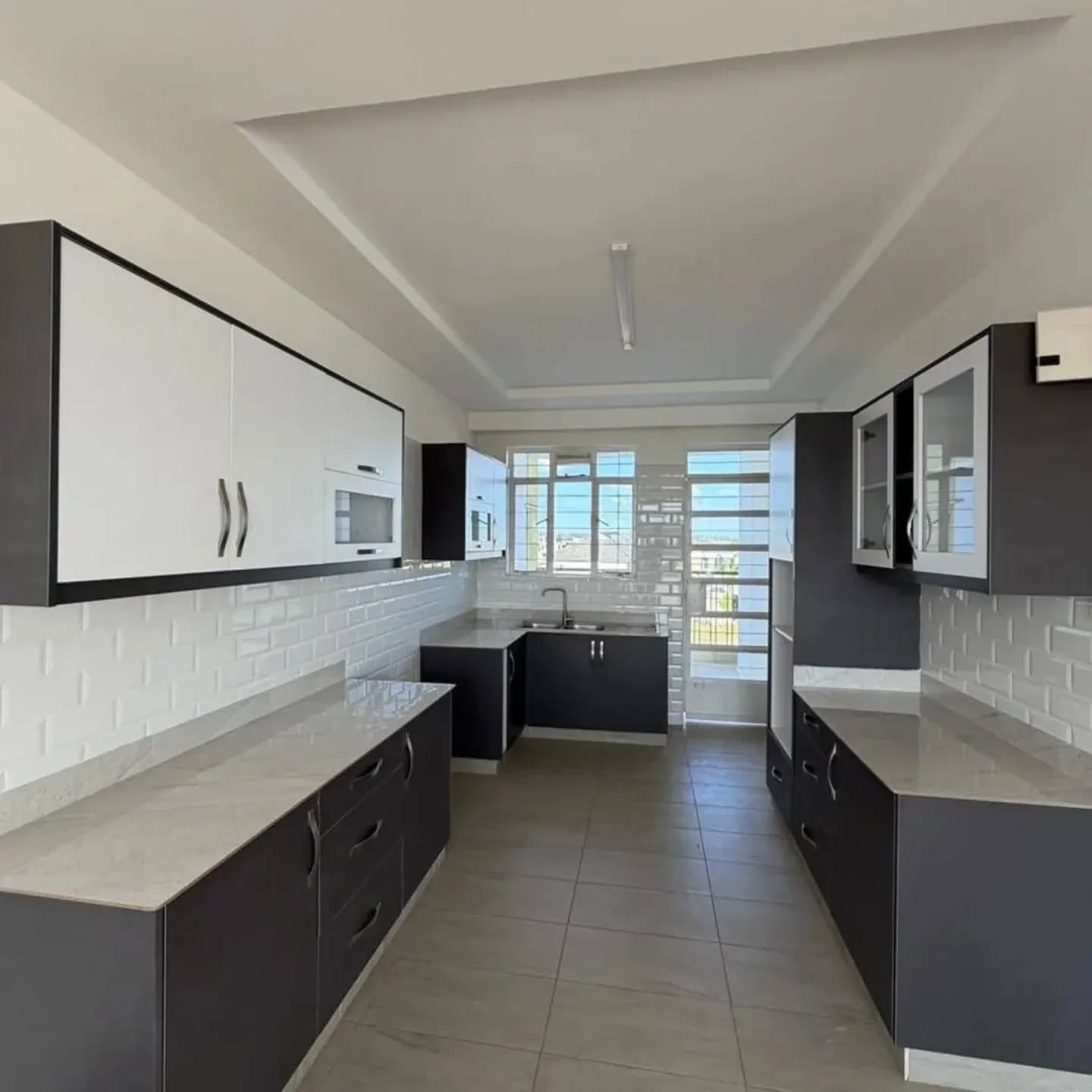 3 Bedroom plus DSQ Triplex for Sale in Juja
