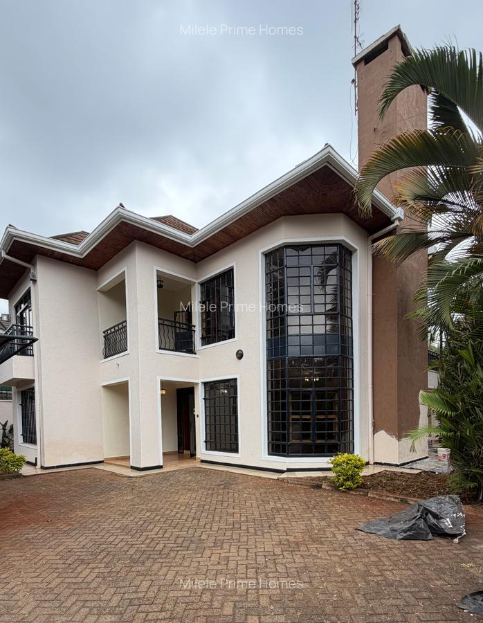 4 Bed Villa with En Suite at Runda Road