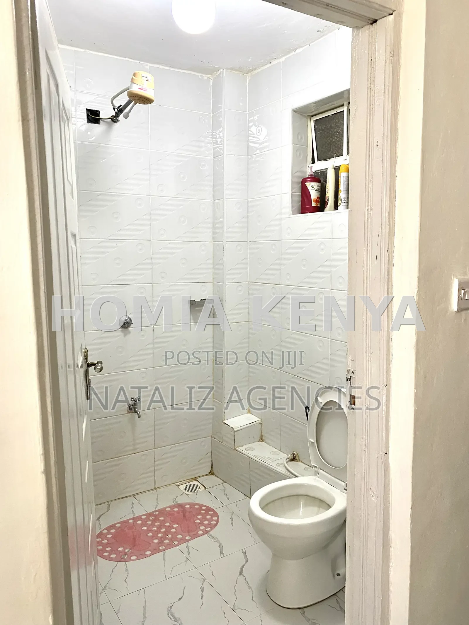 Studio apartment for rent for short stay in Utawala