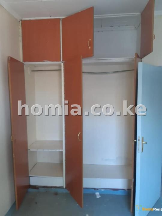 3 bedroom apartment for rent - own compound