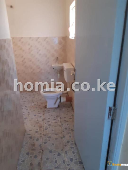 3 bedroom apartment for rent - own compound