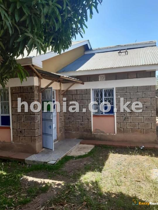 3 bedroom apartment for rent - own compound